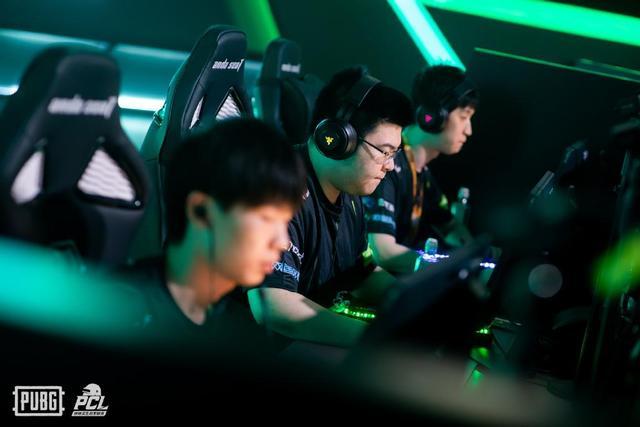 她的每一次 她的每一次