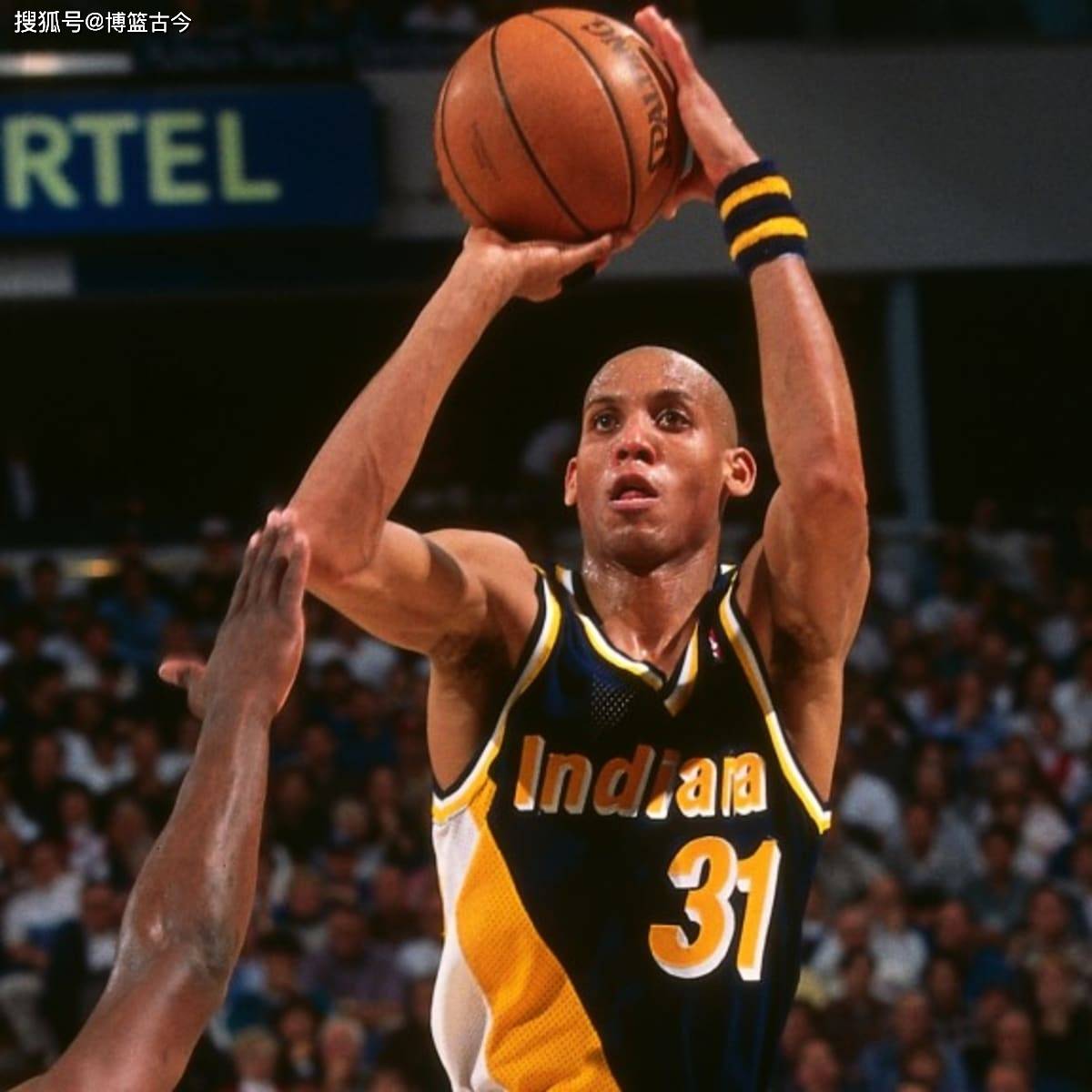 她在竞争激 她在竞争激